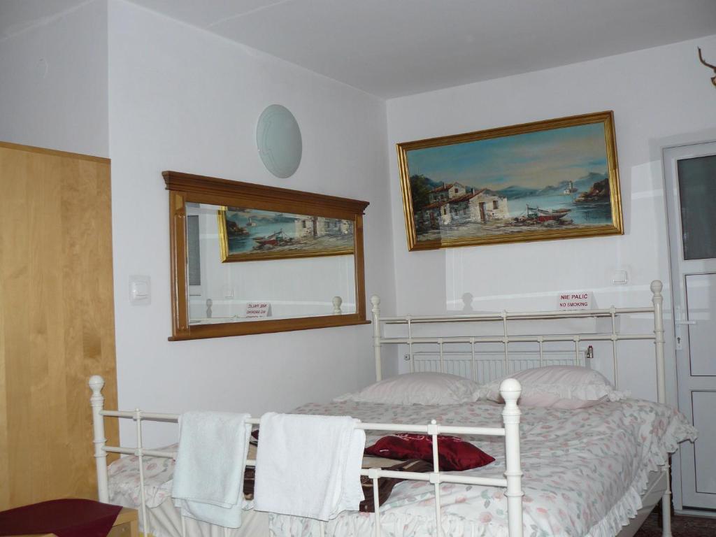 Piaseczno Willa Staropolska Экстерьер фото