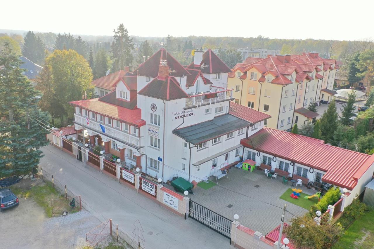 Piaseczno Willa Staropolska Экстерьер фото